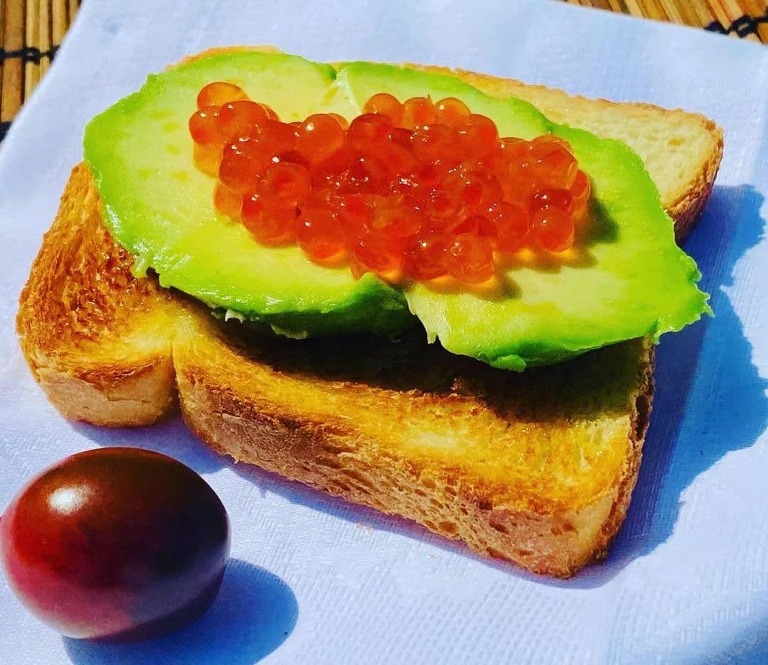 Avocado toast with salmon roe